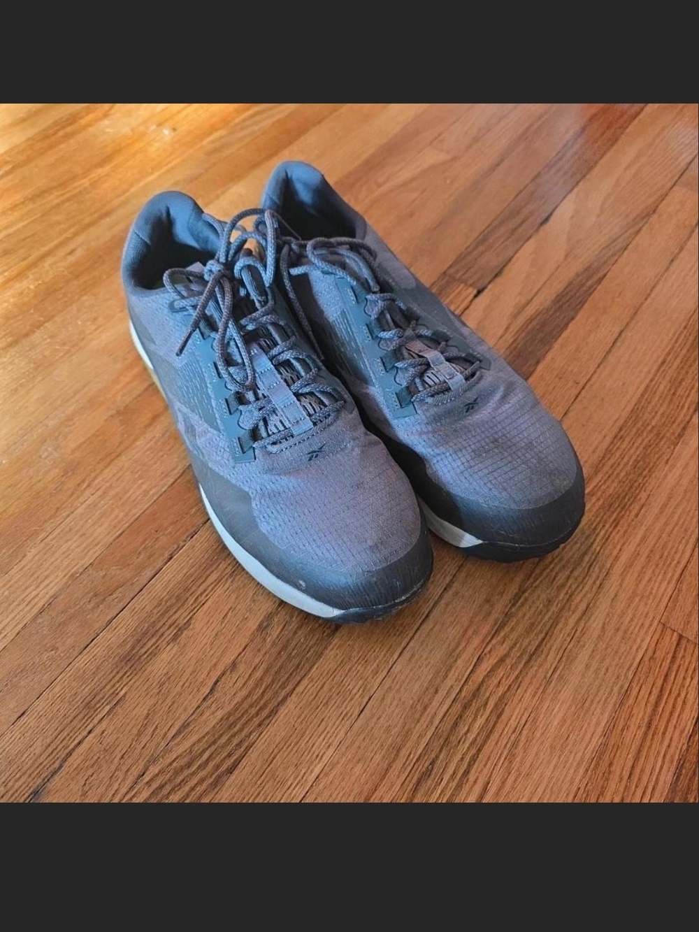 Men's Gray Athletic Sneakers - Breathable Lightweight Performance